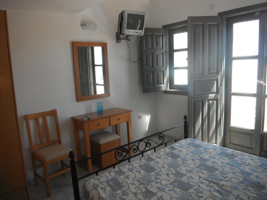 Dagris Villa Studios Kamári Zimmer foto