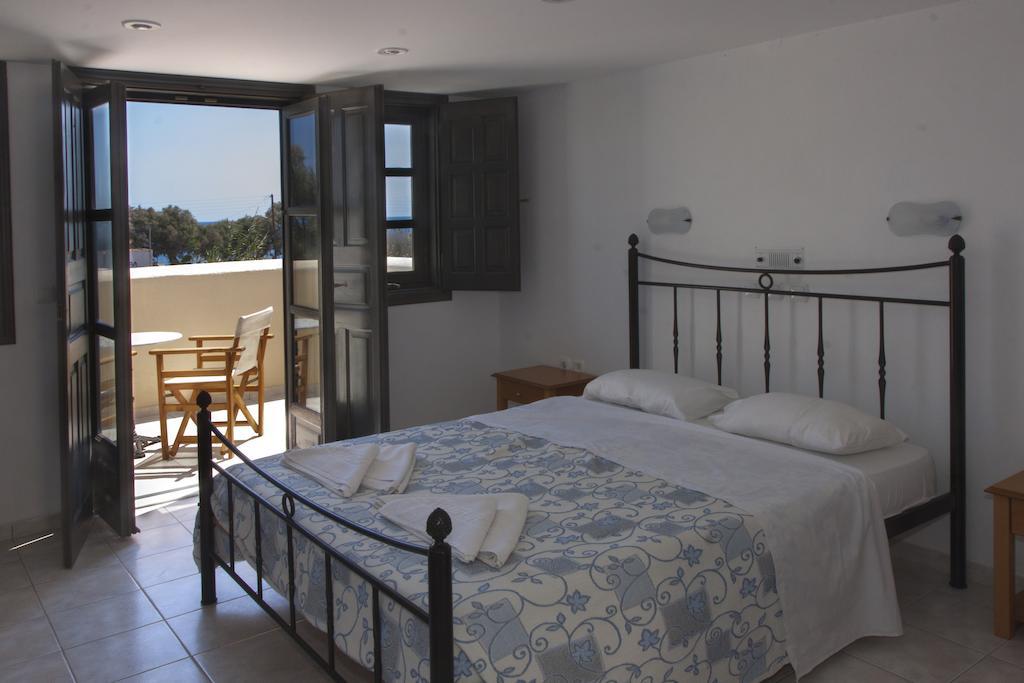 Dagris Villa Studios Kamári Zimmer foto